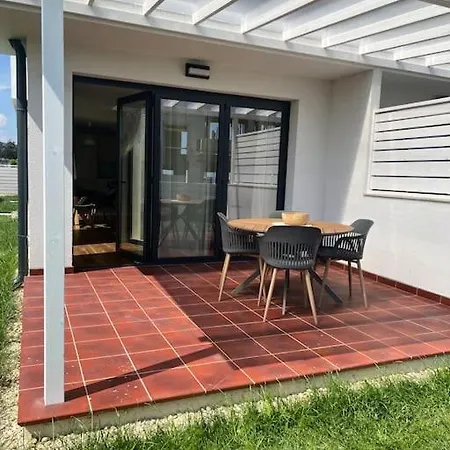 Сasa de vacaciones Lovely Twin House