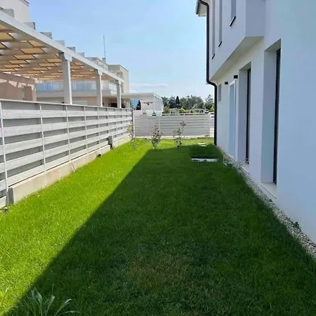 Lovely Twin House Lozenets