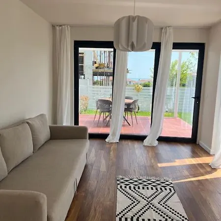 Сasa de vacaciones Lovely Twin House *